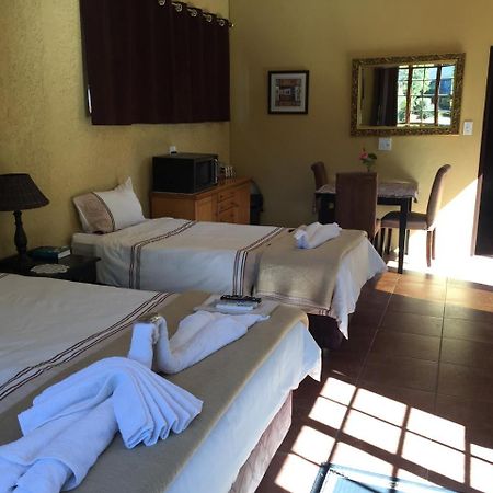 אידנווייל Eagle Crest Executive Lodge מראה חיצוני תמונה