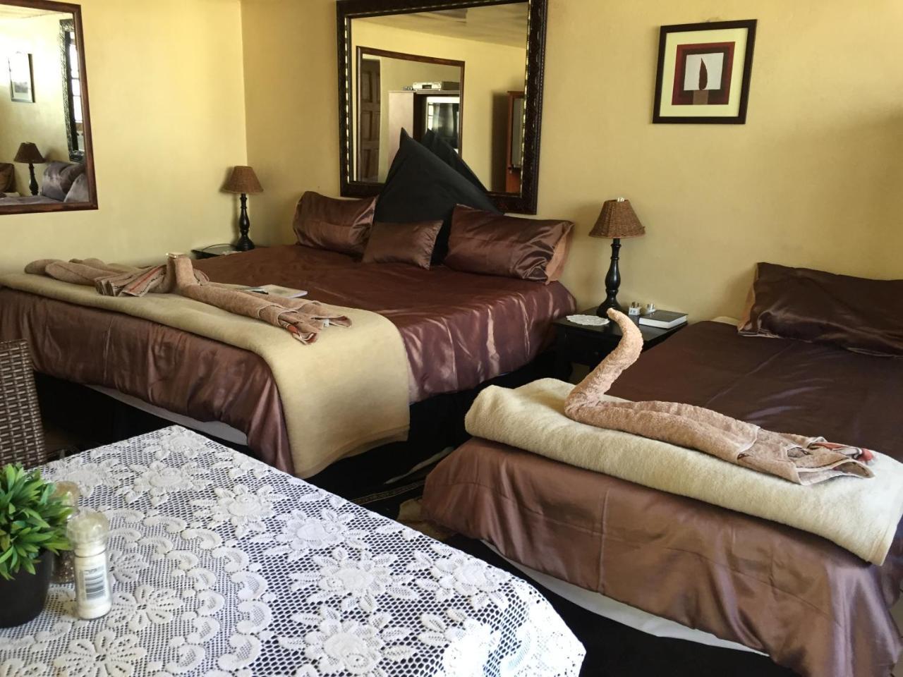 אידנווייל Eagle Crest Executive Lodge מראה חיצוני תמונה